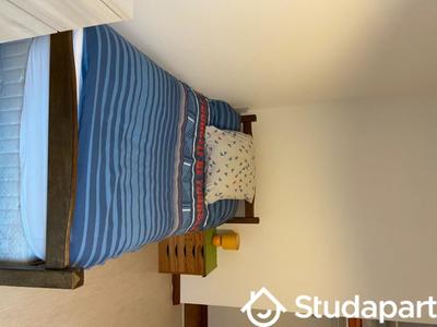 Chambre - 15 m² - 1 pièce