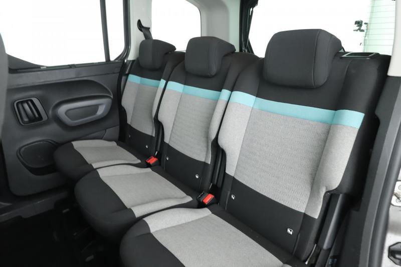 Citroën Berlingo Multispace Taille m 1.5 Blue-HDi Shine Eat8 131 ch