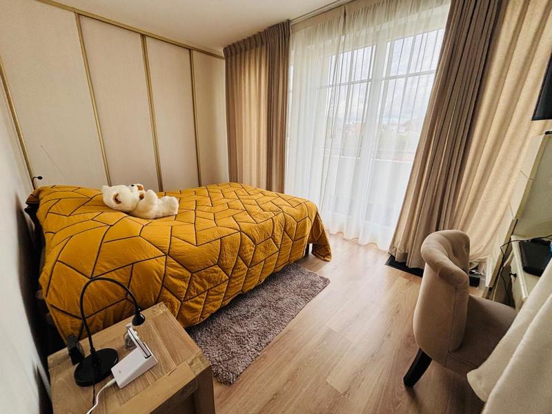 Appartement - 120 m² - 6 pièces