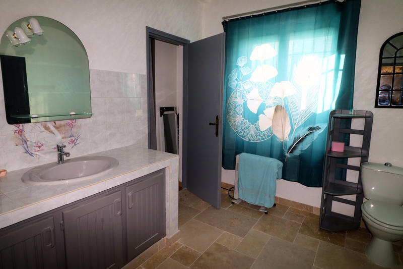 Maison - 247 m² - 10 pièces