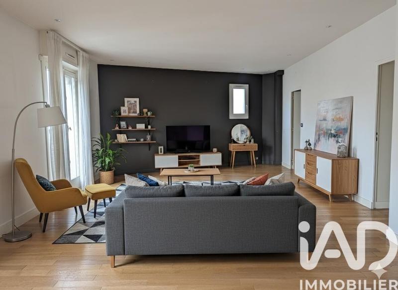 Appartement - 95 m² - 3 pièces