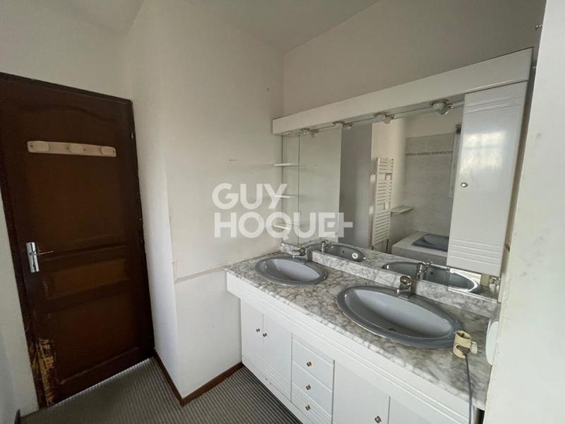 Maison - 183 m² - 5 pièces