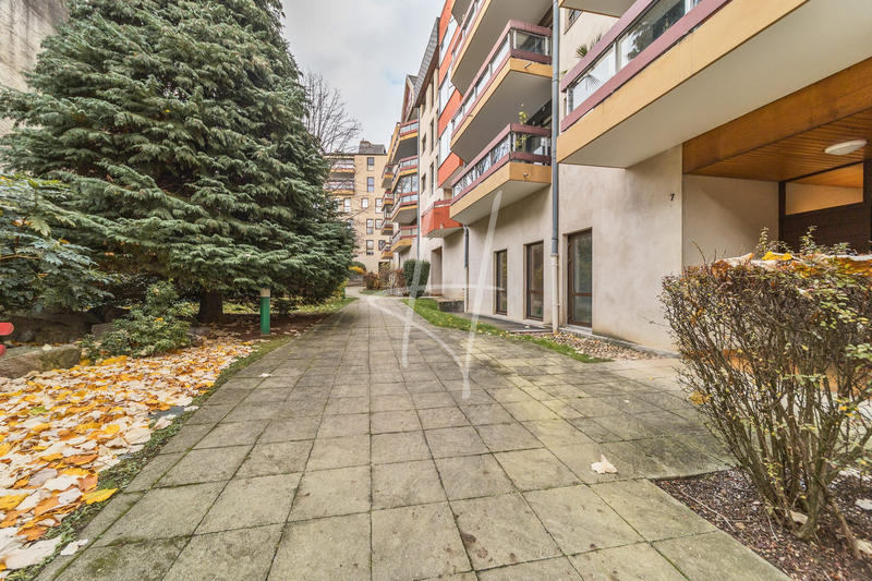 Appartement - 85 m² - 4 pièces