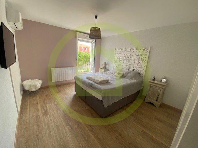 Appartement - 102 m² - 3 pièces