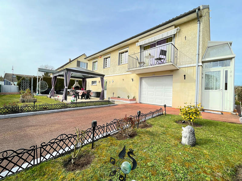 Maison - 95 m² - 7 pièces