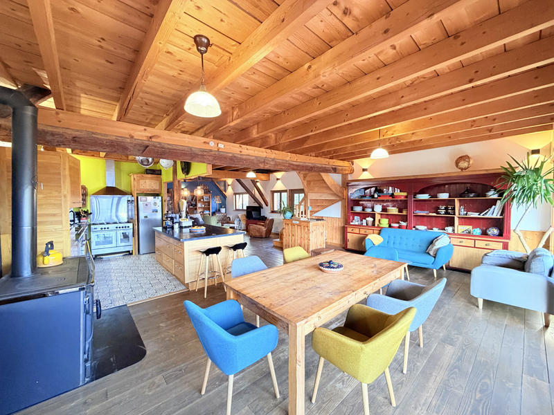 Châlet - 193 m² - 8 pièces