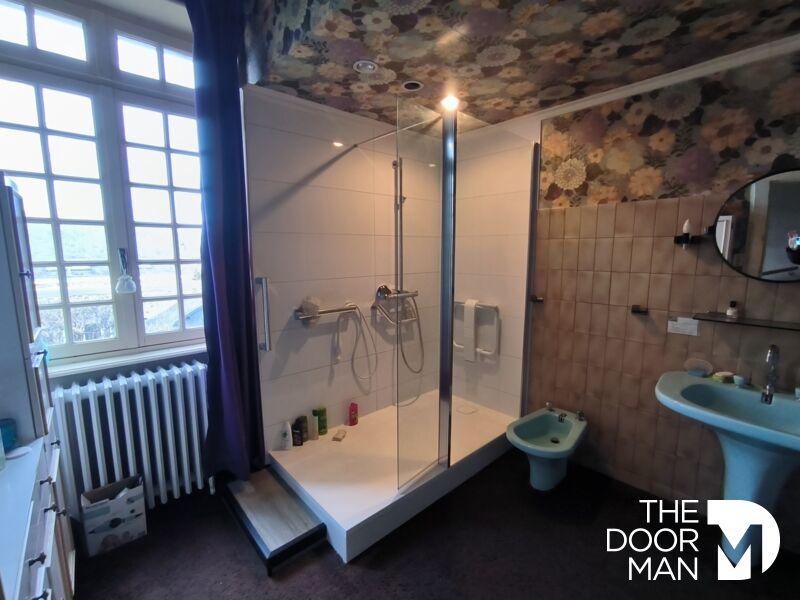 Propriété - 326 m² - 12 pièces