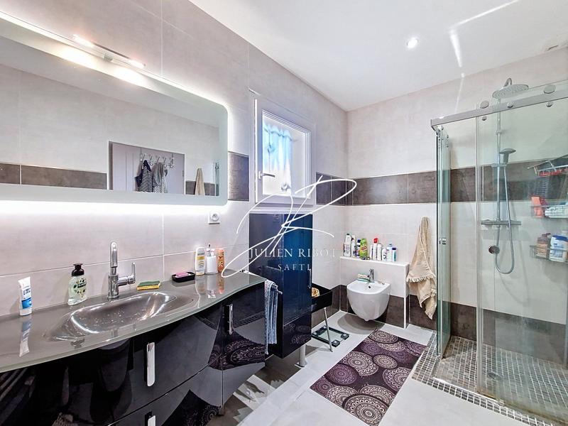 Maison - 127 m² - 4 pièces