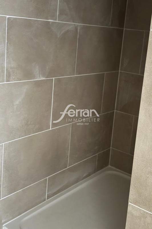 Appartement - 80 m² - 3 pièces