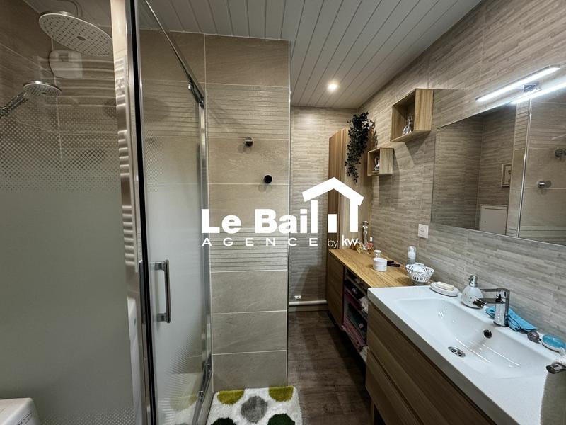 Appartement - 85 m² - 4 pièces