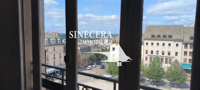 Appartement - 210 m² - 3 pièces