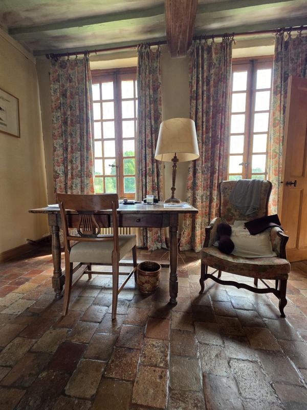 Propriété - 222 m² - 6 pièces