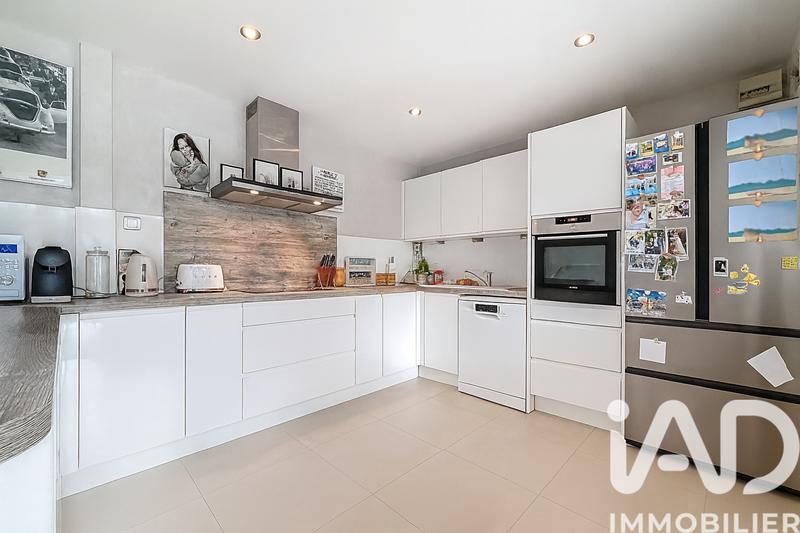 Maison - 143 m² - 7 pièces