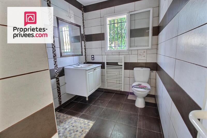 Villa - 1 m² - 5 pièces