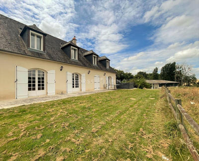 Maison - 345 m² - 7 pièces