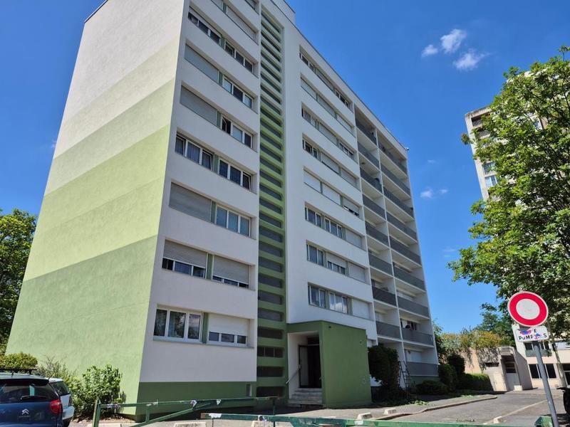 Appartement - 105 m² - 5 pièces