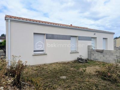Maison - 86 m² - 6 pièces