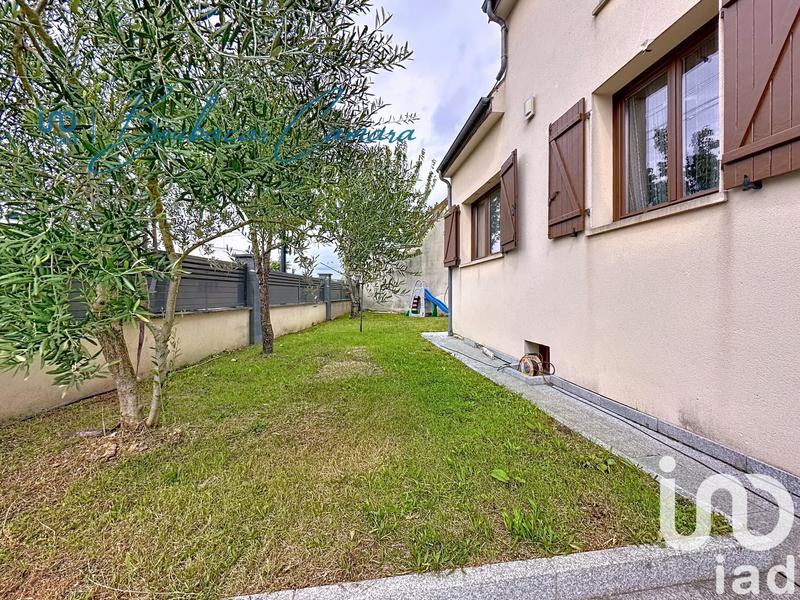 Maison - 203 m² - 8 pièces