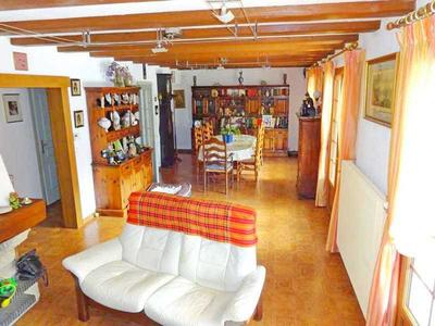 Maison - 200 m² - 8 pièces