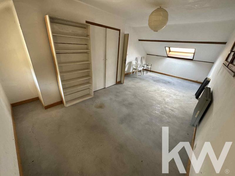 Maison - 233 m² - 8 pièces