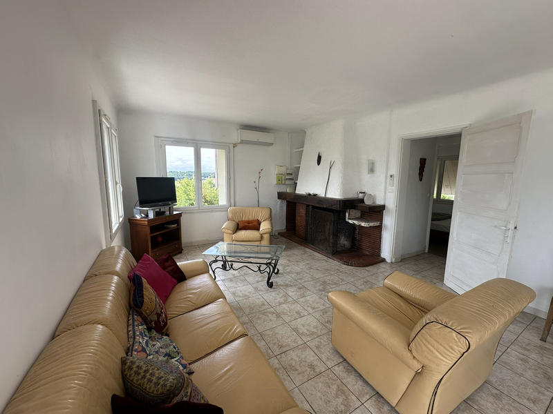 Maison - 191 m² - 7 pièces