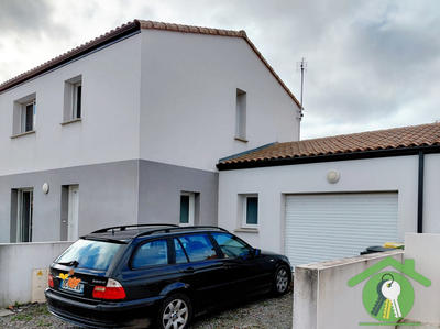 Maison - 95 m² - 4 pièces