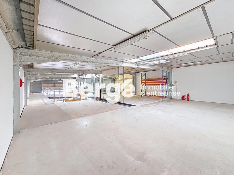 Entrepôt - 550 m²