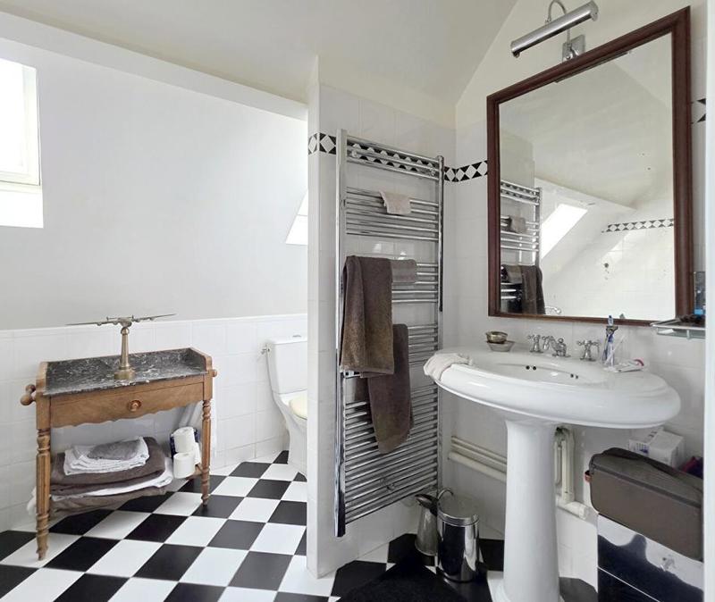 Maison - 163 m² - 7 pièces