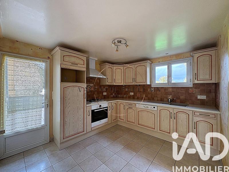 Maison - 95 m² - 5 pièces