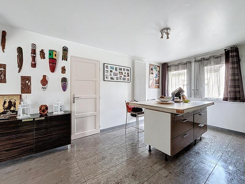 Appartement - 175 m² - 5 pièces