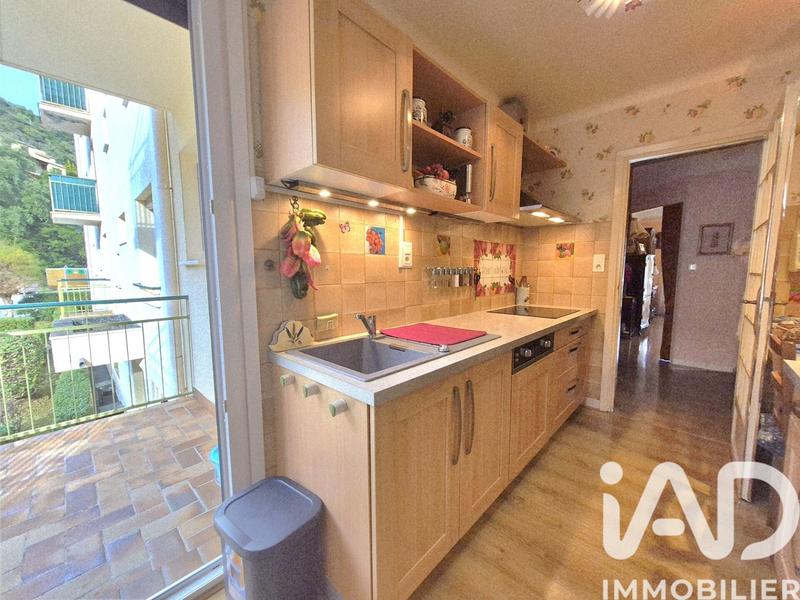 Appartement - 77 m² - 3 pièces