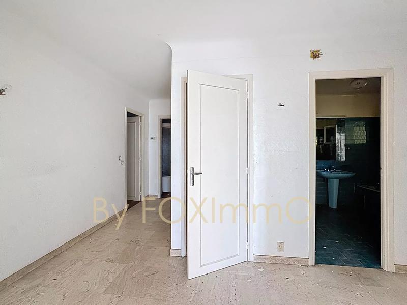 Villa - 250 m² - 8 pièces