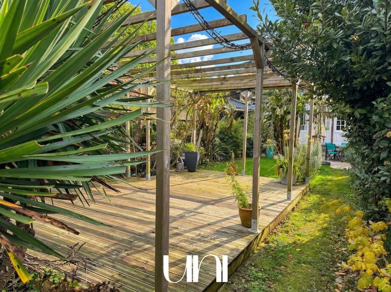 Maison - 164 m² - 6 pièces