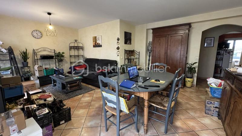 Appartement - 75 m² - 3 pièces