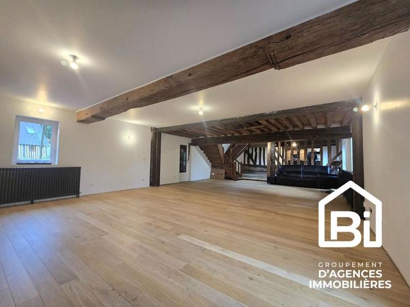 Maison - 187 m² - 6 pièces