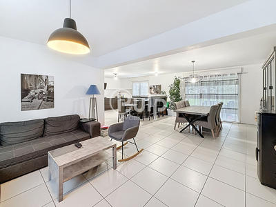 Pavillon - 123 m² - 7 pièces