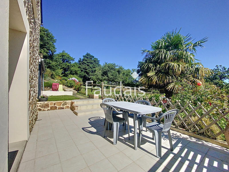 Maison - 151 m² - 6 pièces