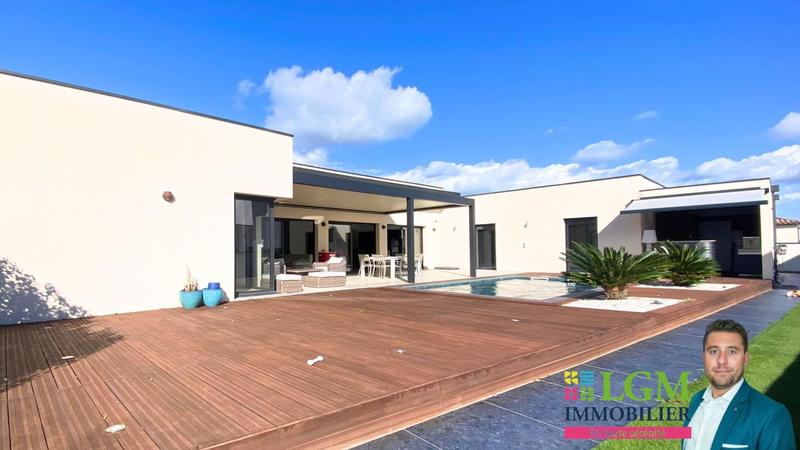 Maison - 211 m² - 5 pièces