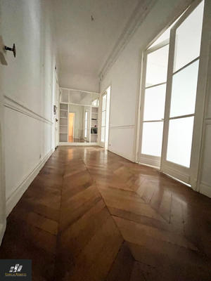 Appartement - 135 m² - 4 pièces