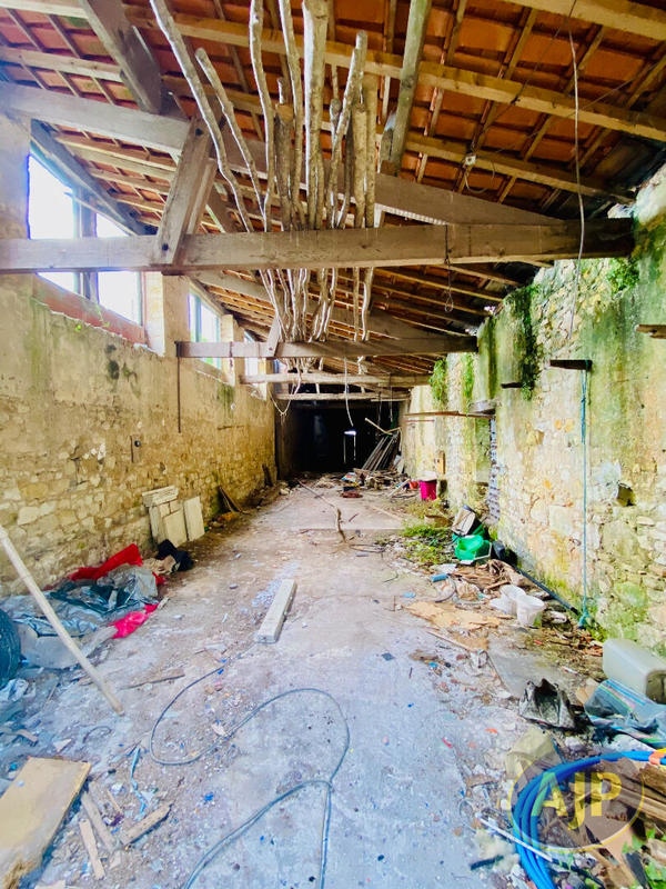 Maison - 217 m² - 7 pièces