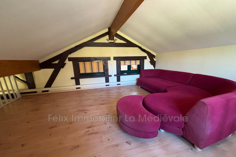 Propriété - 200 m² - 7 pièces