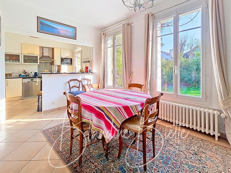 Maison - 105 m² - 6 pièces