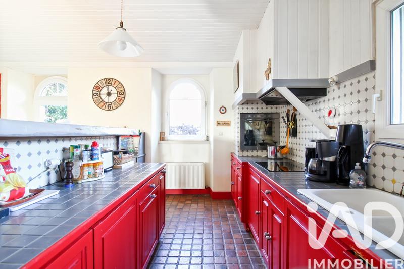 Maison - 177 m² - 8 pièces