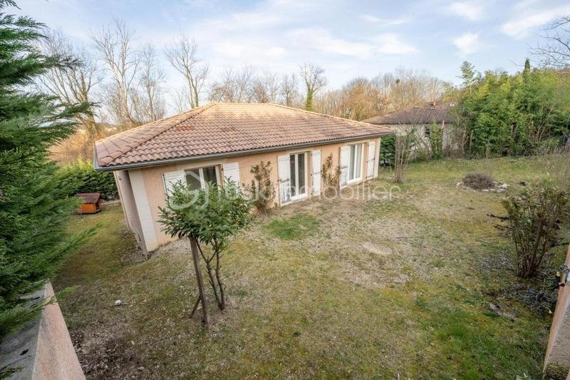 Maison traditionnelle - 152 m² - 6 pièces