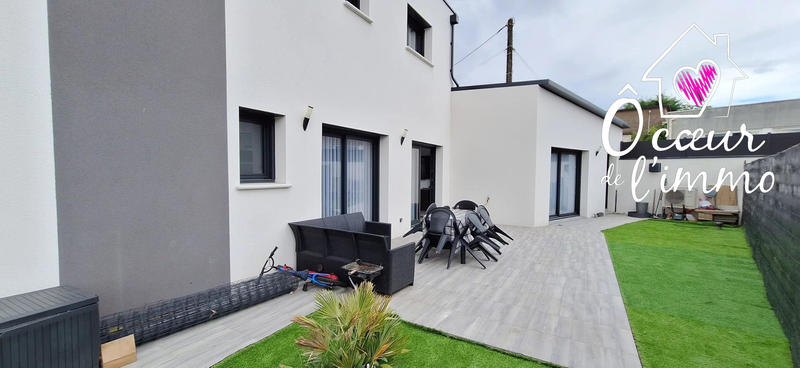 Maison - 142 m² - 8 pièces