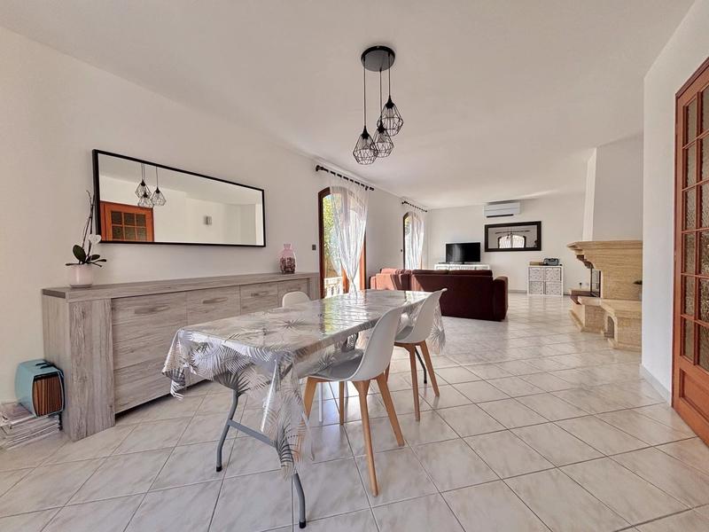 Maison - 115 m² - 4 pièces