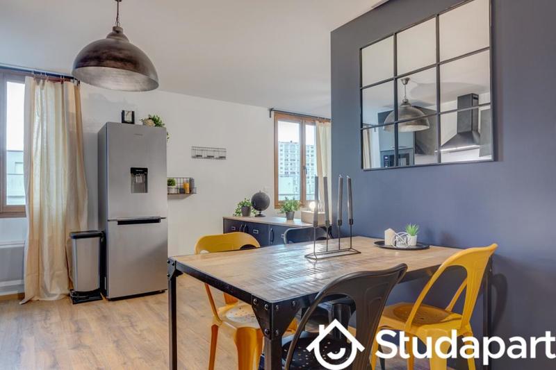 Chambre - 10 m² - 1 pièce