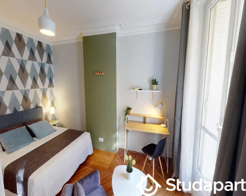 Chambre - 80 m² - 1 pièce