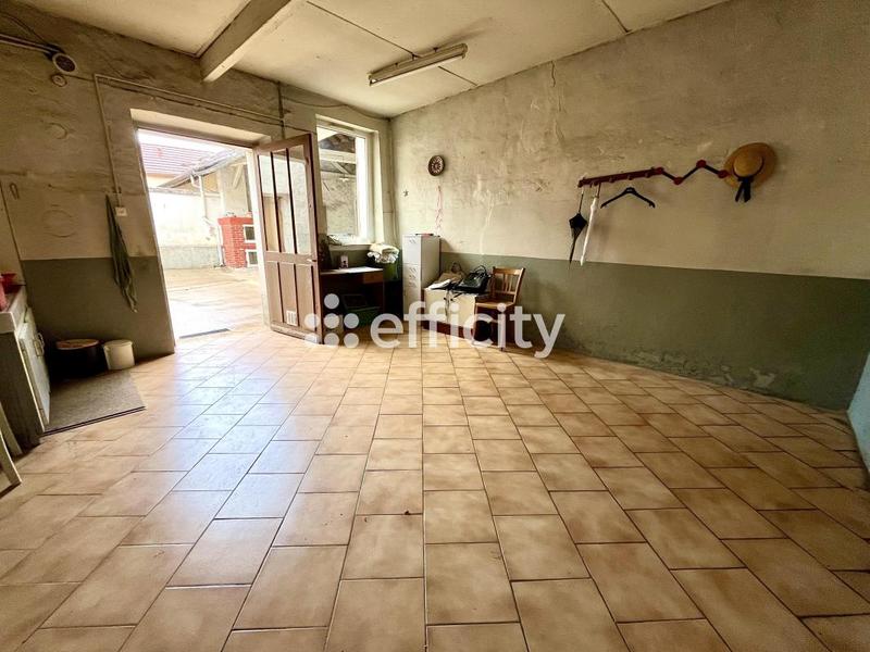 Maison - 93 m² - 4 pièces