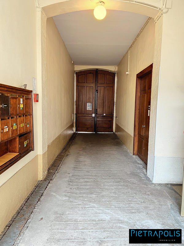 Local commercial - 155 m²